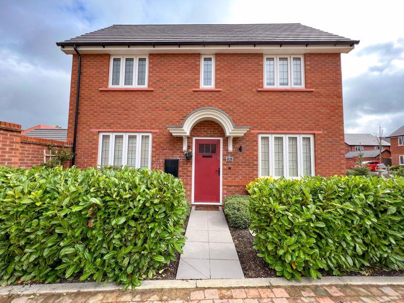 Violet Way, Holmes Chapel 3 bed detached house for sale £375,000