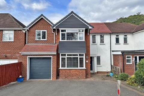 4 bedroom semi-detached house for sale - WOMBOURNE, Bratch Lane