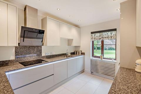 4 bedroom detached house for sale, Pond Hall Road, Hadleigh, Ipswich, Suffolk