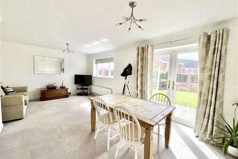 3 bedroom detached house for sale, Parklands View, Aston, Sheffield, S26 2GW