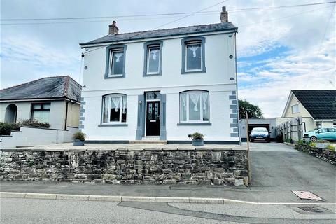 3 bedroom detached house for sale, Heol Y Dre, Cefneithin, Llanelli