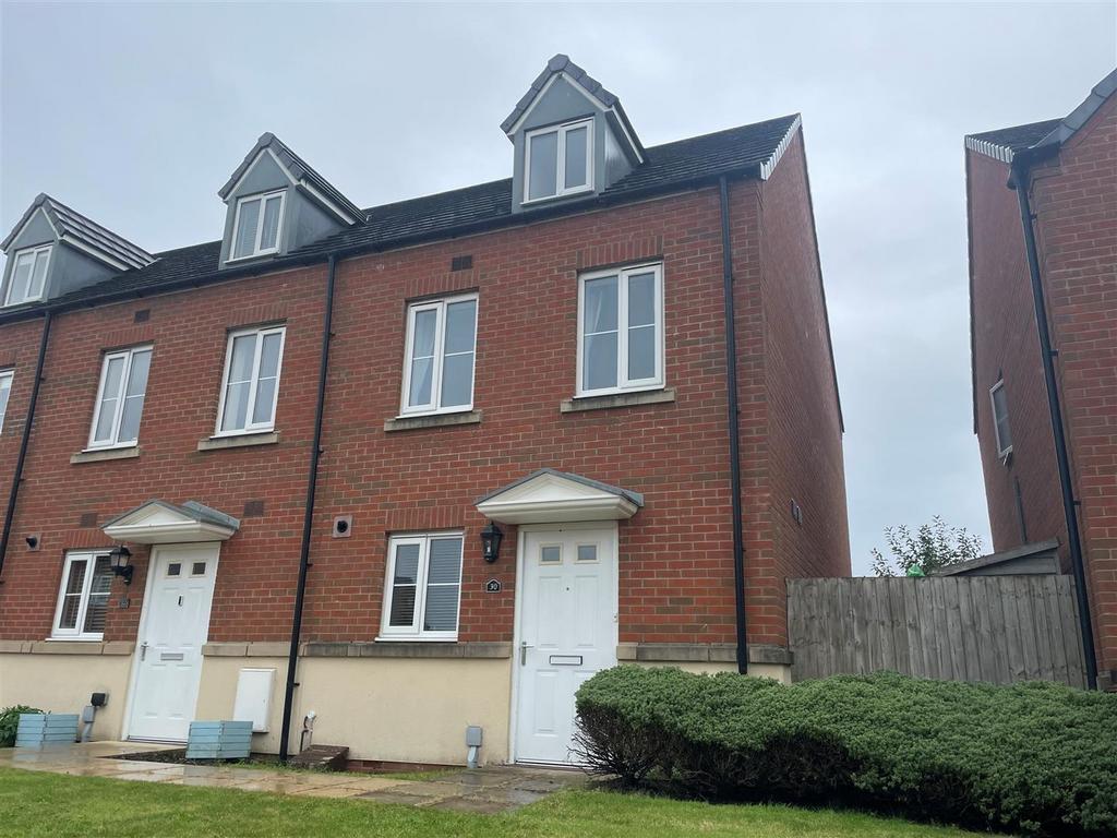 Stryd Llanelli 3 bed townhouse £189,995