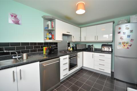 99 New Forest Way, Leeds, LS10 4FD