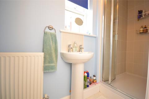 99 New Forest Way, Leeds, LS10 4FD