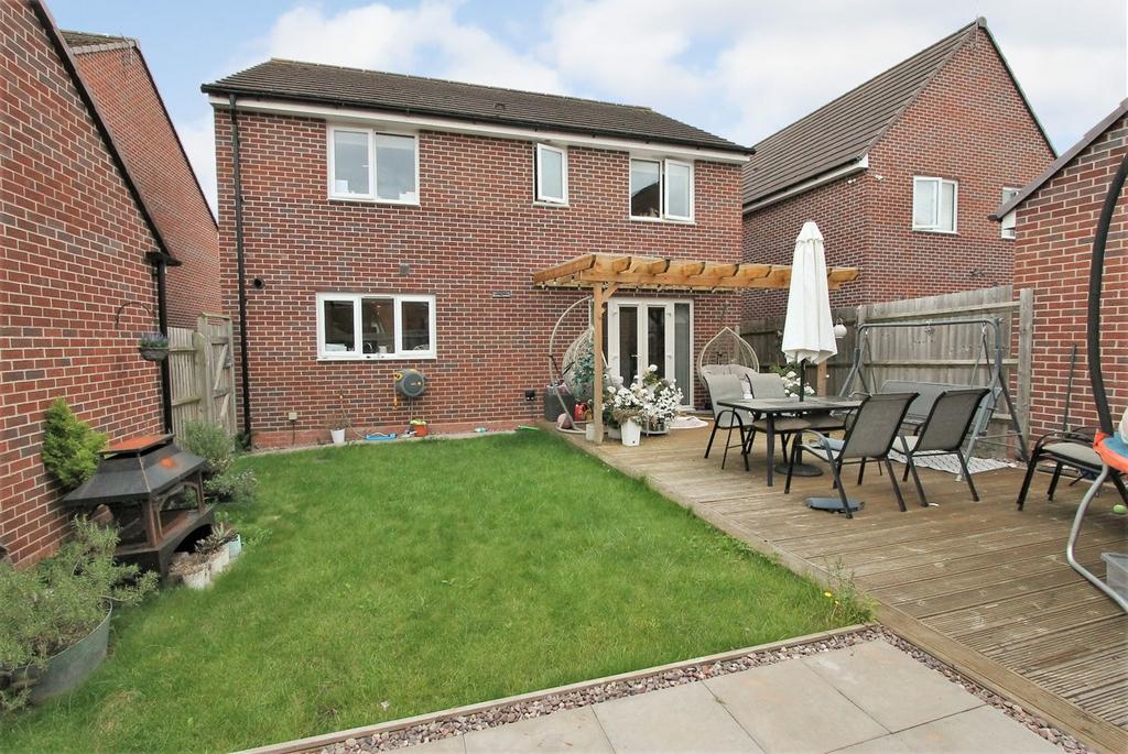 Clement Dalley Drive, Kidderminster, DY11 4 bed detached house for sale