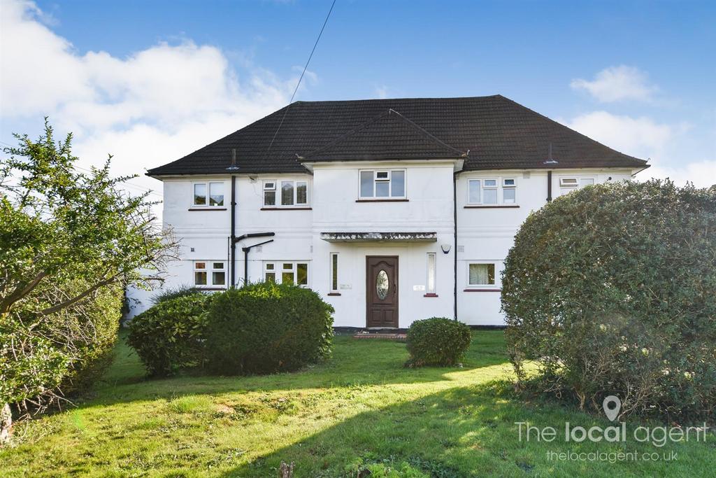 Manor Green Road, Epsom 2 bed flat for sale £299,950