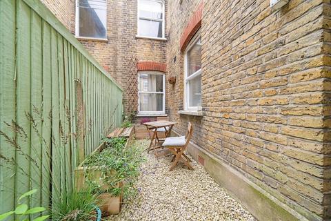 39 Dumbarton Road, London, SW2 5LX