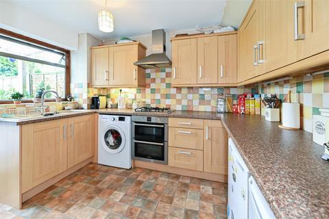 46 Downview Road, Yapton, Arundel, BN18 0HJ