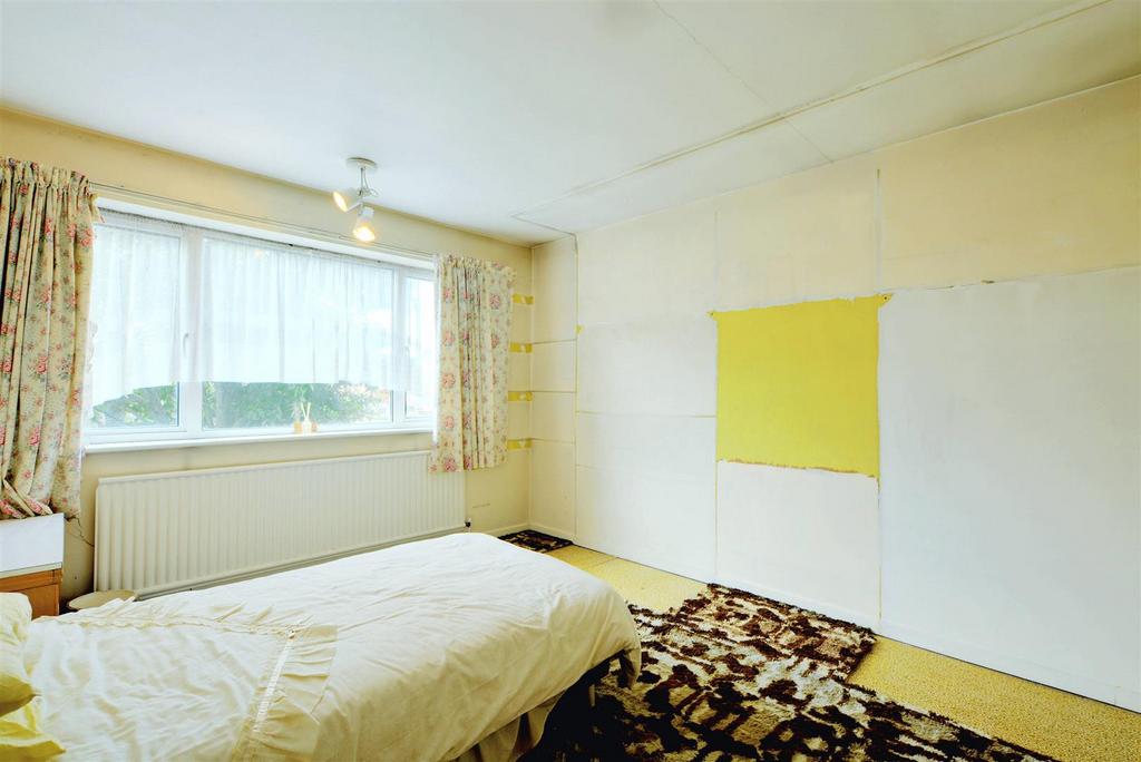 Bedroom 1.jpeg
