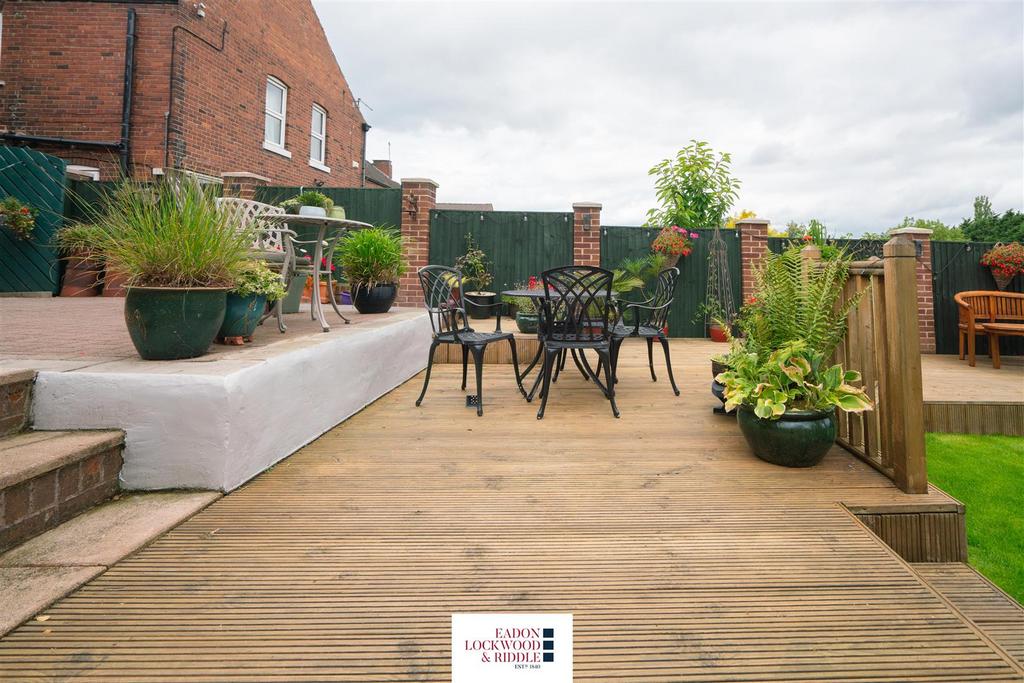 Rear Deck