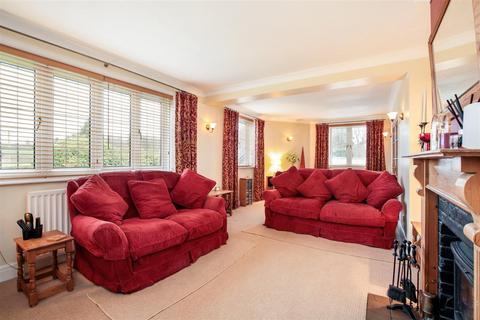 Highdown Rollestone Road, Shrewton, Salisbury, SP3 4HG