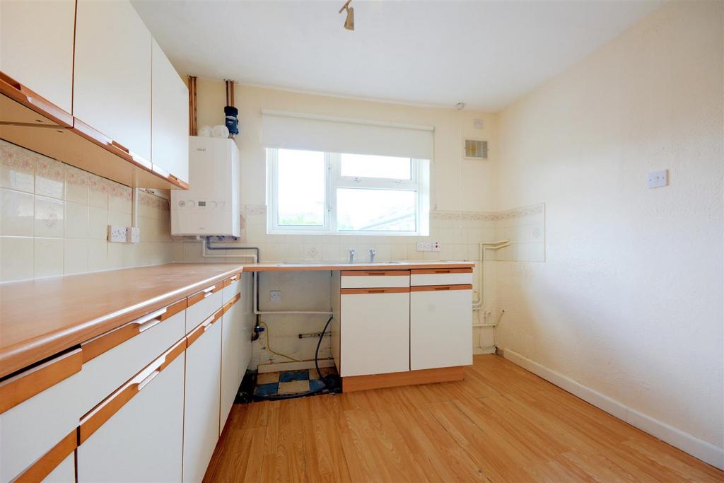 Kitchen 1.jpeg