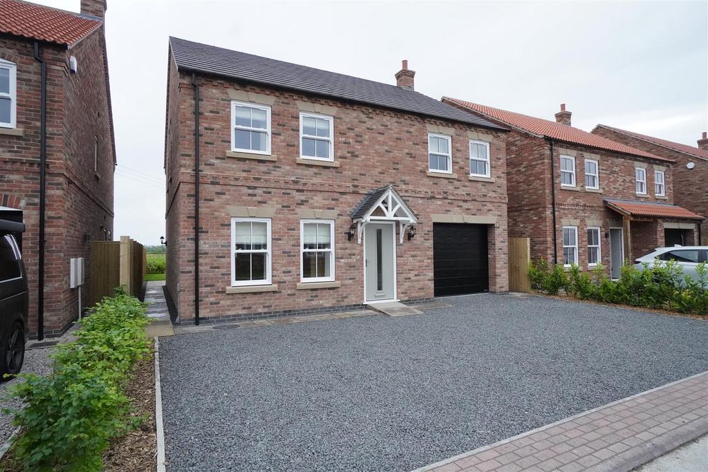 Watson Drive, Eastrington 5 bed detached house for sale £425,000