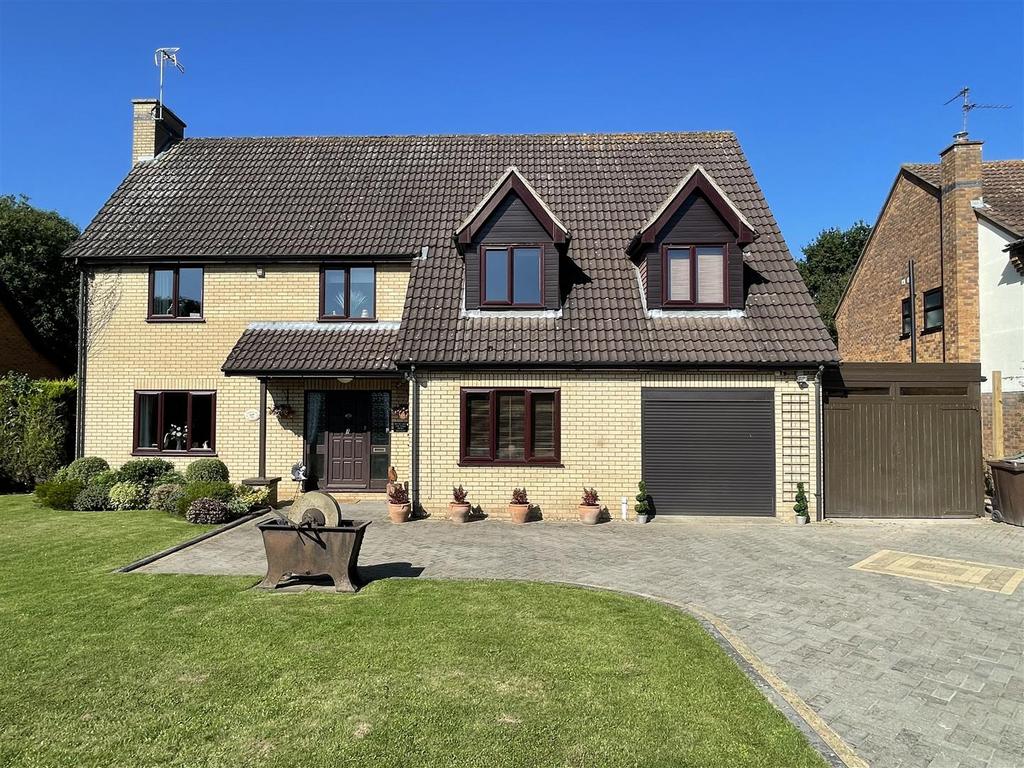Birch Grove, Spalding 4 bed detached house for sale £450,000