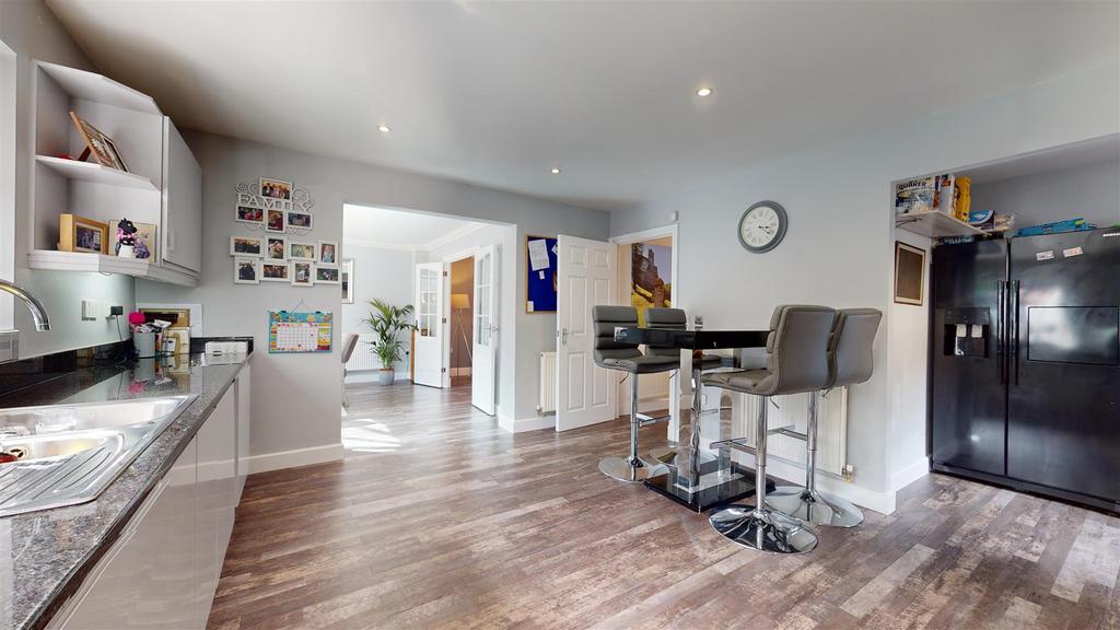 49-Lilleshall-Ave-08232023 212514.jpg