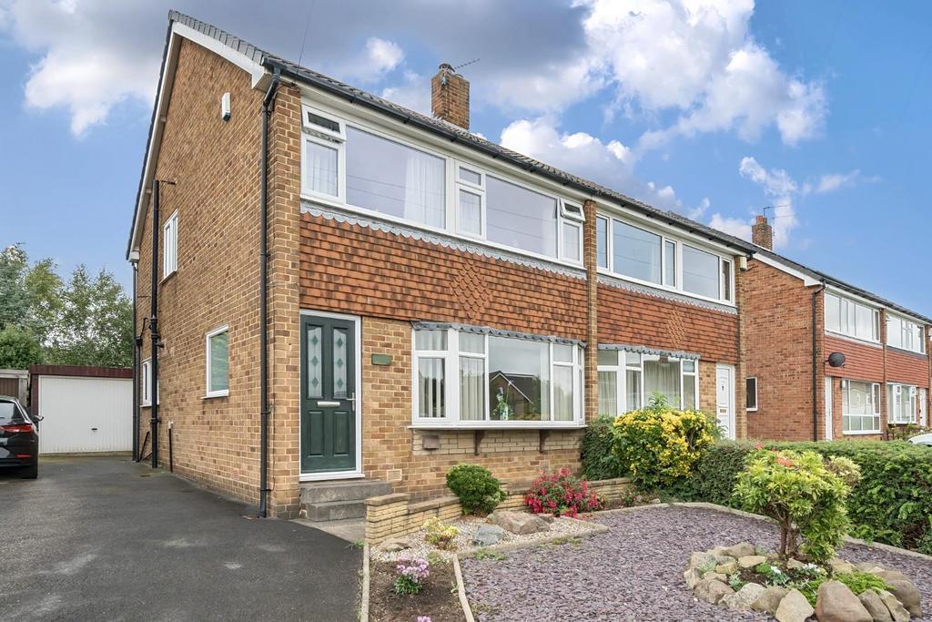 Victoria Mount, Horsforth, Leeds 3 bed house £375,000