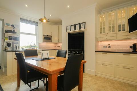5 Aspect Terrace, Pudsey, LS28 7TA