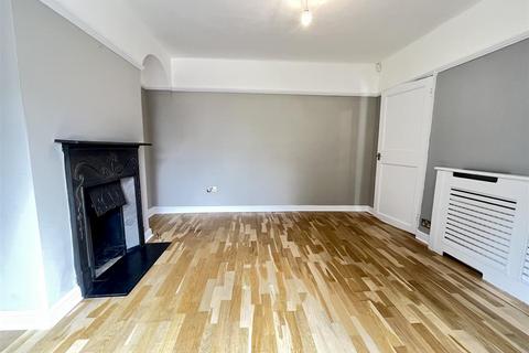 3 bedroom house to rent - Tolmers Road, Potters Bar