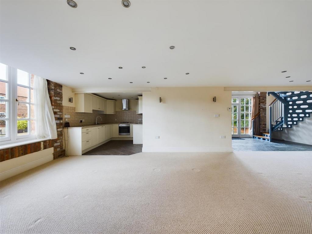 Living room/ dining room