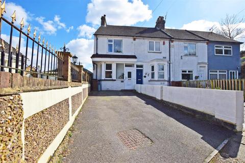 3 bedroom end of terrace house for sale, East Hill, Chatham