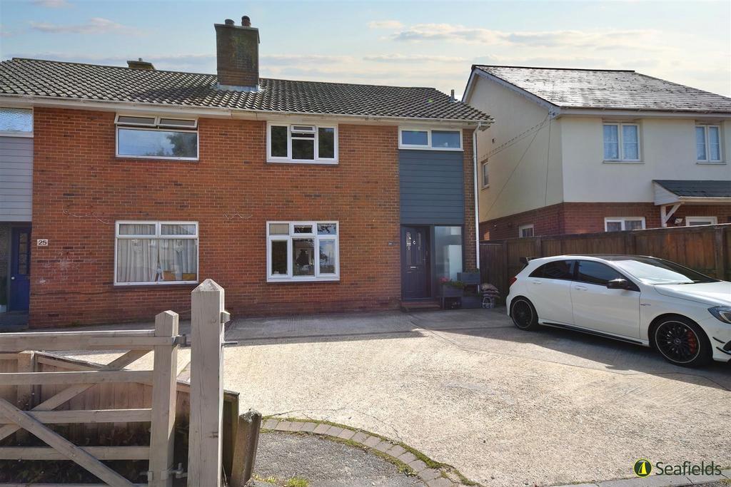 Bellmead Lane, Newport, PO30 2JN 3 bed semidetached house for sale £