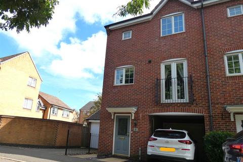 3 bedroom end of terrace house for sale - Clough Drive, Burton-On-Trent