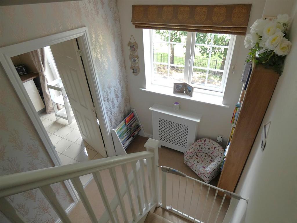 First Floor Landing (2).JPG