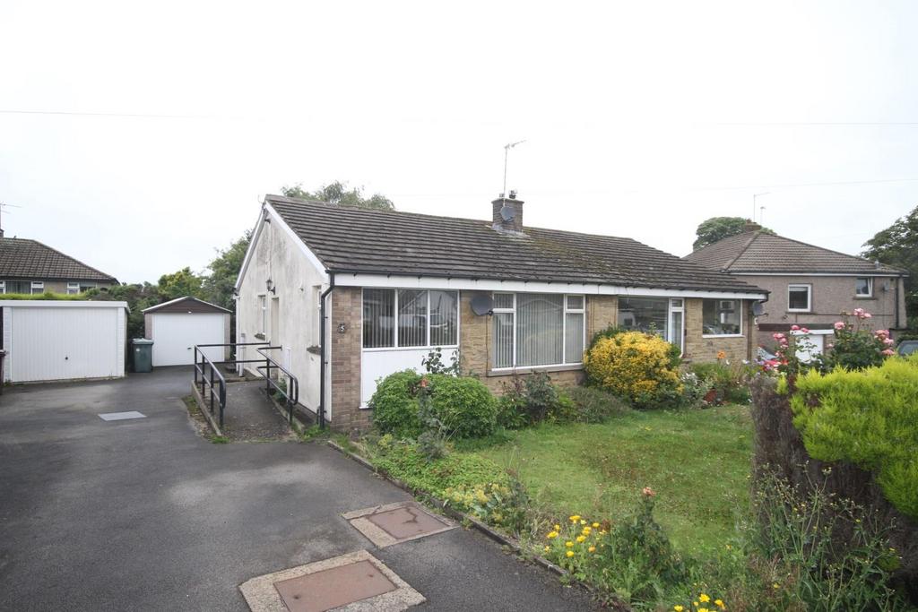 Westhill Avenue, Cullingworth 2 bed semidetached bungalow £165,000