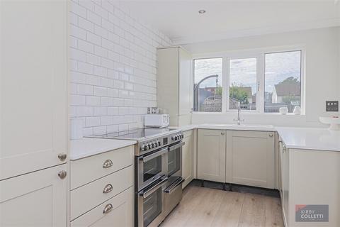 4 Varney Close, Cheshunt, Waltham Cross, EN7 6LU
