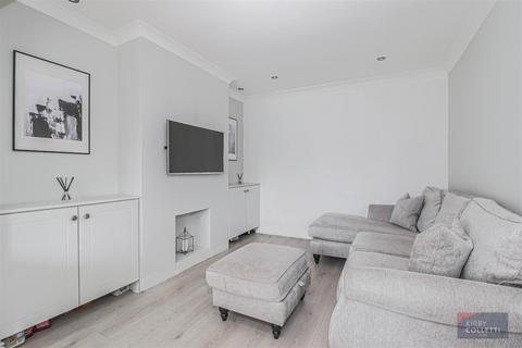 4 Varney Close, Cheshunt, Waltham Cross, EN7 6LU