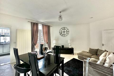 84 Blenheim Road, Barnsley, S70 6AR