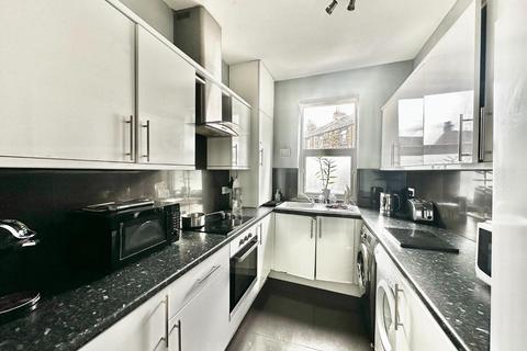 84 Blenheim Road, Barnsley, S70 6AR