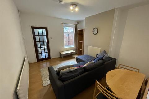 3 bedroom terraced house for sale, Leopold Road, Clarendon Park