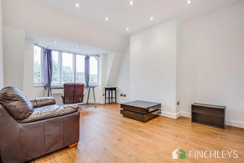 2 bedroom apartment for sale, Alexandra House, 352 Regents Park Road, Finchley Central, N3