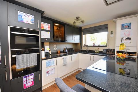 3 Winston Close, Leighton Buzzard, LU7 3DL