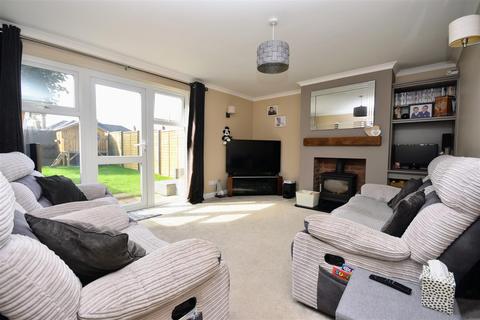 3 Winston Close, Leighton Buzzard, LU7 3DL