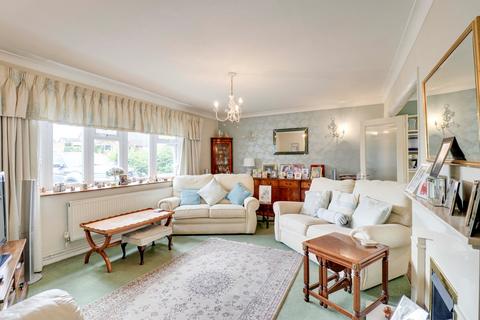 3 bedroom bungalow for sale - Sheering Mill Lane, Sawbridgeworth, CM21