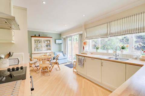 3 bedroom bungalow for sale - Sheering Mill Lane, Sawbridgeworth, CM21