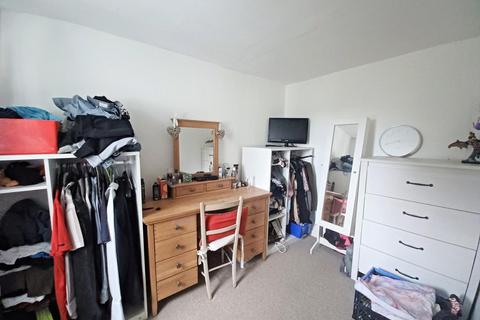 4 Crow Meadow, Kingswood, Wotton-under-edge, GL12 8RX