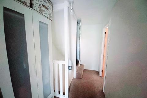 4 Crow Meadow, Kingswood, Wotton-under-edge, GL12 8RX