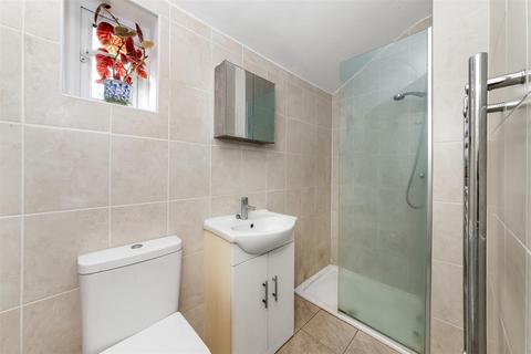 22 Raglan Road, Bromley, BR2 9NW
