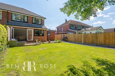 4 Fieldside Avenue, Euxton, Chorley, PR7 6JF