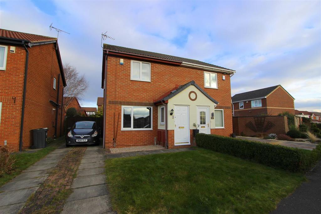 Abbotsfield Way, Faverdale, Darlington 2 bed semidetached house £695