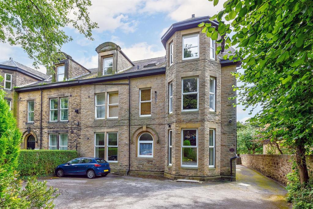 Whitworth Road, Ranmoor, Sheffield 2 bed duplex £325,000