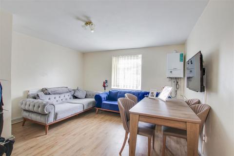 1 bedroom flat for sale, The Homestead, Waterfall Road, London