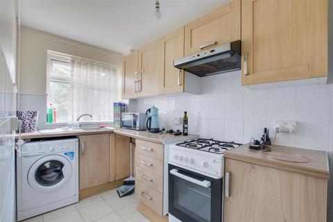 1 bedroom flat for sale, The Homestead, Waterfall Road, London