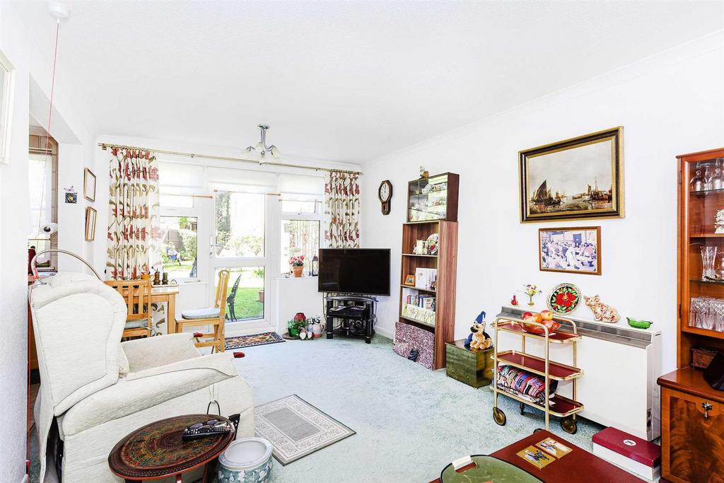 4 Westminster Court-1.JPG