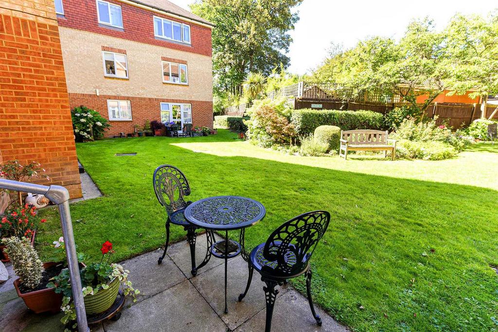 4 Westminster Court-11.JPG