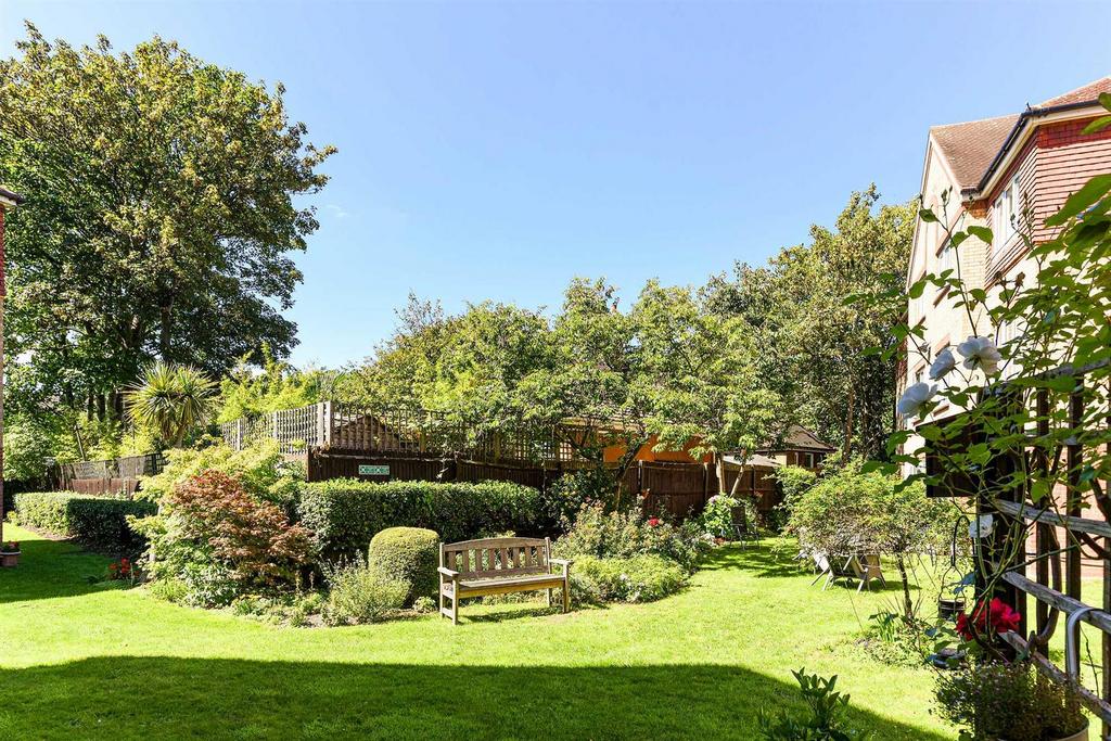 4 Westminster Court-12.JPG