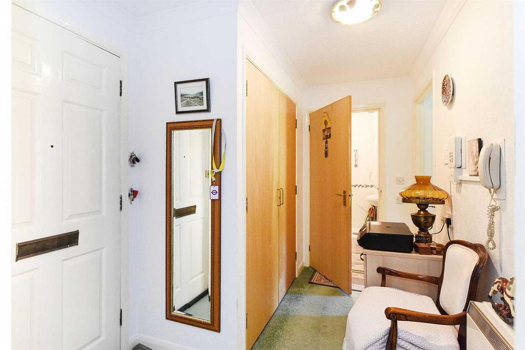 4 Westminster Court-14.JPG